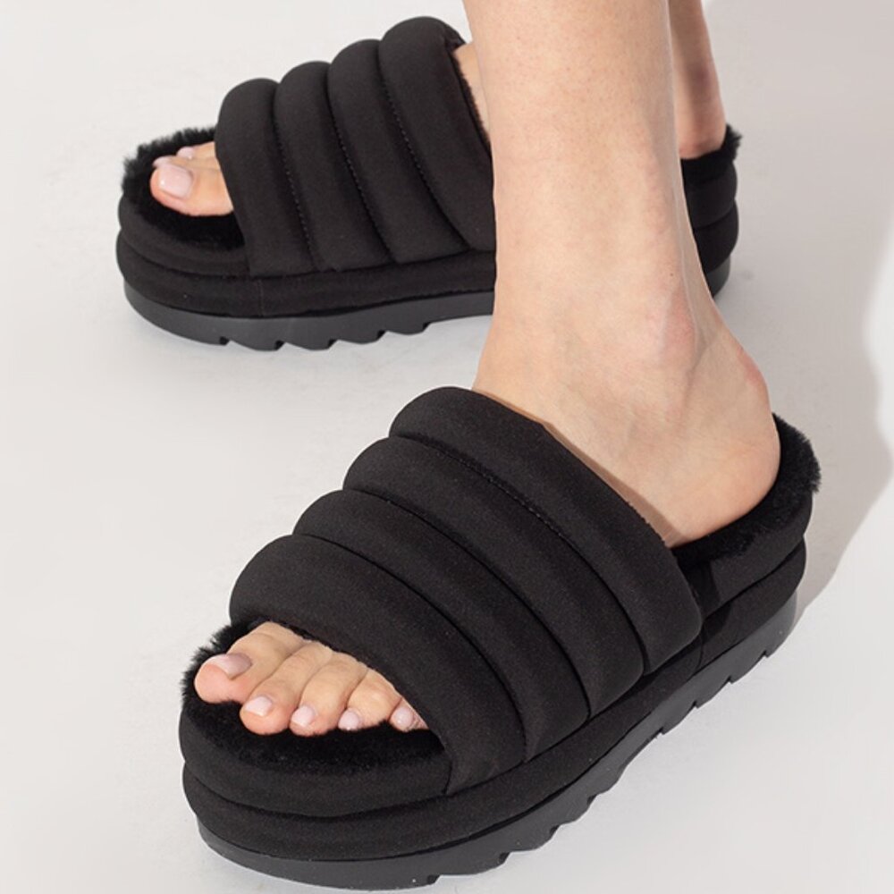 Ugg Maxi Slide Platform Sandals Womens 36 or 5 Puft Puffy Solid Black